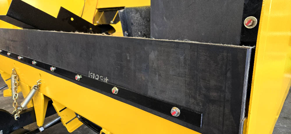 image of a rebuilt used chip spreader for sale