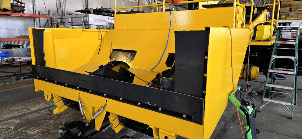 image of a rebuilt used chip spreader for sale